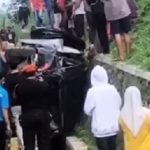 KA Siliwangi Hantam Minibus di Cianjur (Tangkapan layar akun Instagram @infojawabarat)