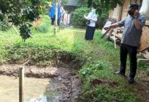 Cegah Warga BAB Sembarangan, Dinkes Depok Gerebek Jamban Helikopter Cegah Warga BAB Sembarangan, Dinkes Depok Gerebek Jamban Helikopter