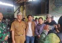 HMI Cabang Kabupaten Bandung Gotong Royong Bersih-bersih Sungai Citarum