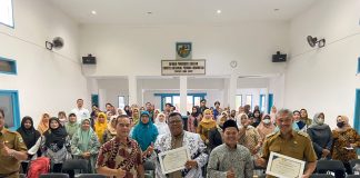 Puluhan Guru Ikuti Seminar Pendidikan Nasional Di KNPI Jabar