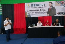 Hj.Nia Purnakania Anggota DPRD Provinsi Jawa Barat Gelar Reses di Desa Cileunyi Wetan Serap Aspirasi Masyarakat Cileunyi Wetan.