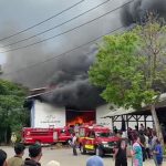 Kebakaran Hebat Landa Pabrik Tekstil PT.Maktex Jaya Lestari Cikancung Dengan Kerugian Ditaksir Miliaran Rupiah.