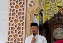 Bupati Bandung Dadang Supriatna Gelar Jumling di Cileunyi Kulon Dan Bagikan Santunan Juga Tegaskan Pendidikan Agama Serta Akademik.