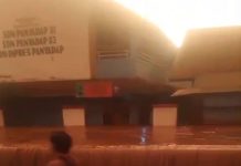 Banjir di Solokan Jeruk Kabupaten Bandung : 4 Rumah Jebol,16 Kepala Keluarga Terancam Akibat Luapan Sungai Cisungalah.