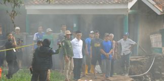 Takjiah Ke Rumah Duka 2 Korban Meninggal Akibat Terseret Arus,Bupati Kang DS Tegaskan Keselamatan Warga Jadi Prioritas.