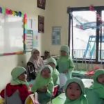 Venny Noveny Salurkan APE Untuk PAUD Wujudkan Pembelajaran Interaktif di Bojongsoang.